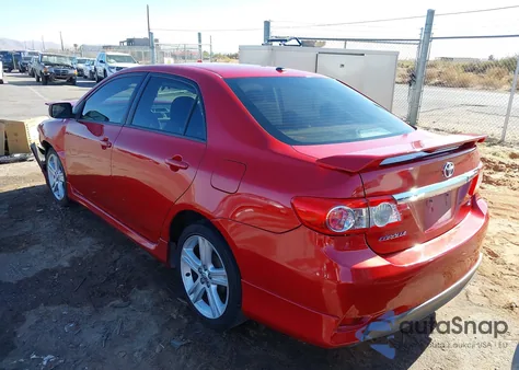 2013 Toyota Corolla S из США, поврежденный, VIN 5YFBU4EEXDP218676